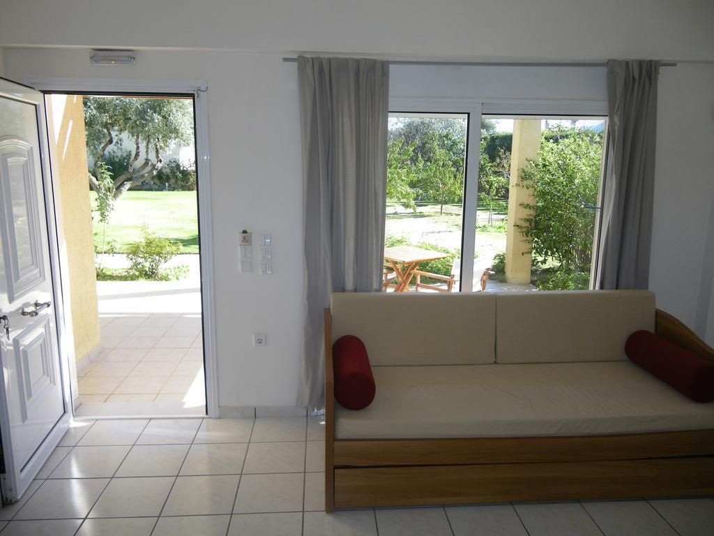 Cosmos Resort Kalamos  Bagian luar foto